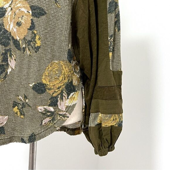 Free People Flower Patch Thermal Waffle Top S Army Green Rare Color Boho Loose - Picture 7 of 12